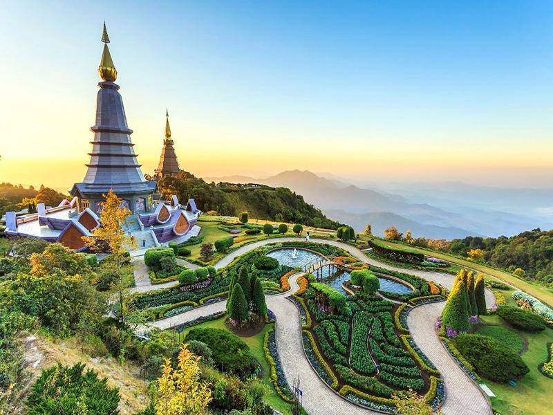 Hotel and resort booking service by Thiqa Travel & Tourism